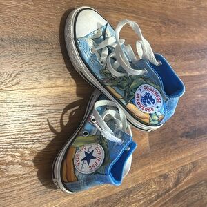 Boys or girls (unisex) limited edition Converse Chuck Taylor Dinoverse size 11